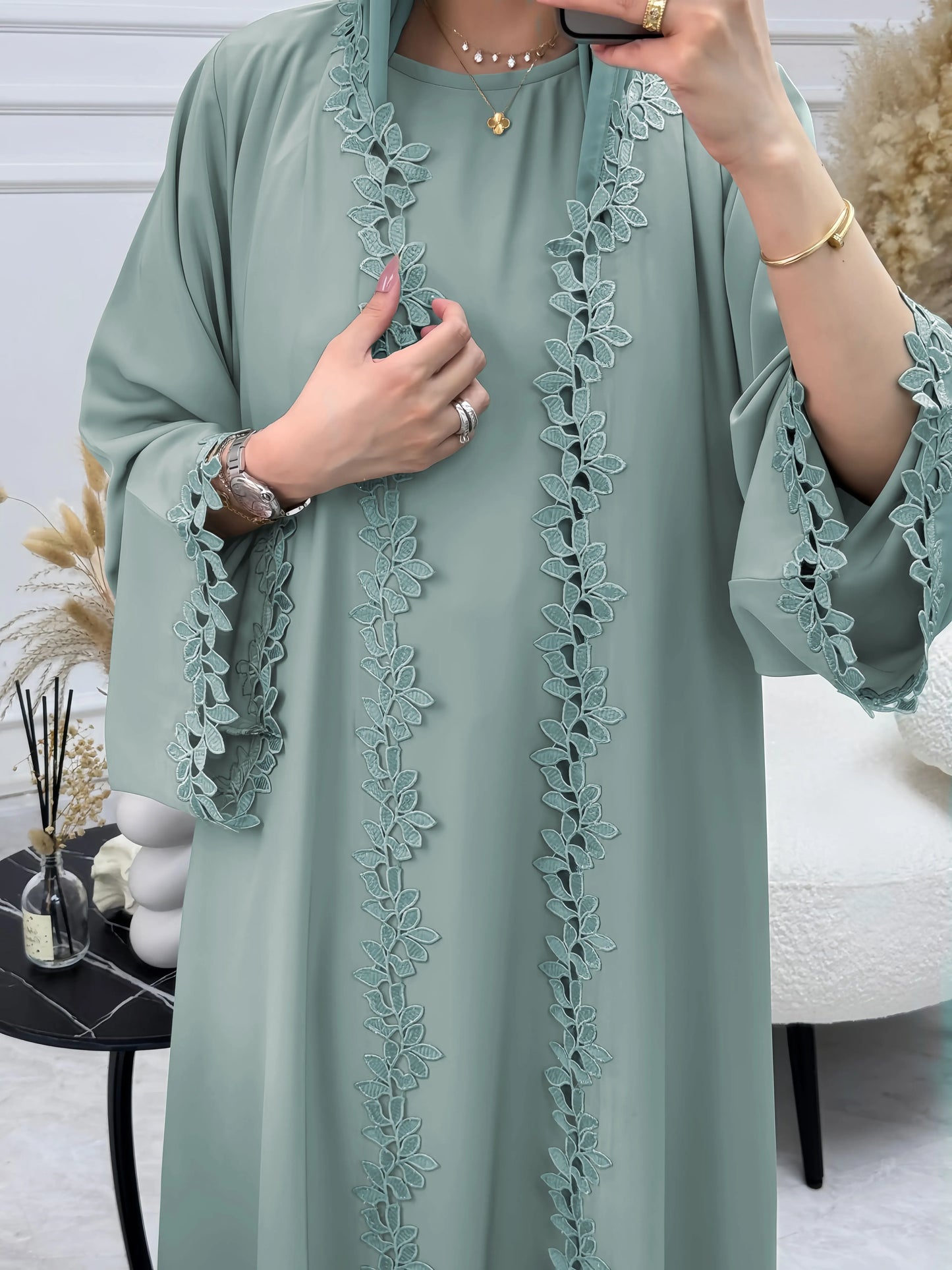 Caftan Élégant à Broderies