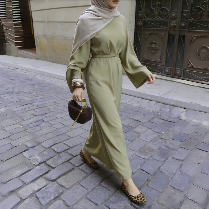 Caftan Élégant À Ceinture Col Rond