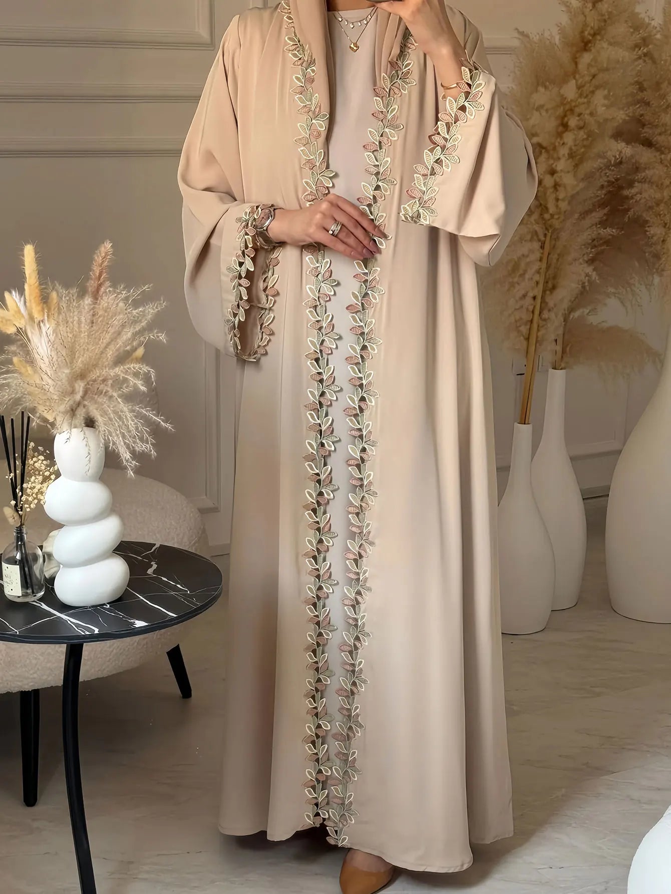 Caftan Élégant à Broderies