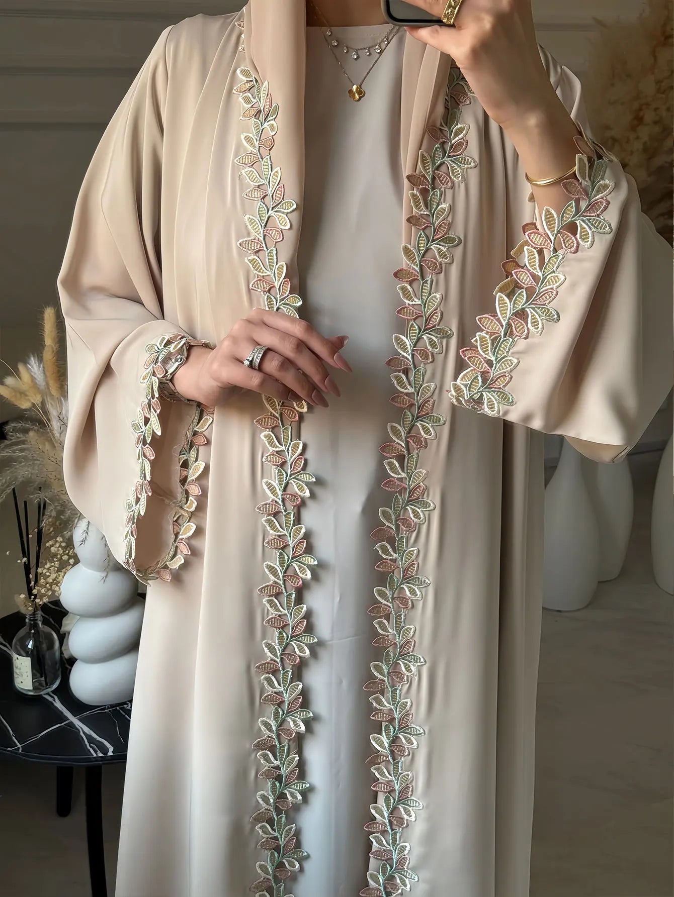 Caftan Élégant à Broderies