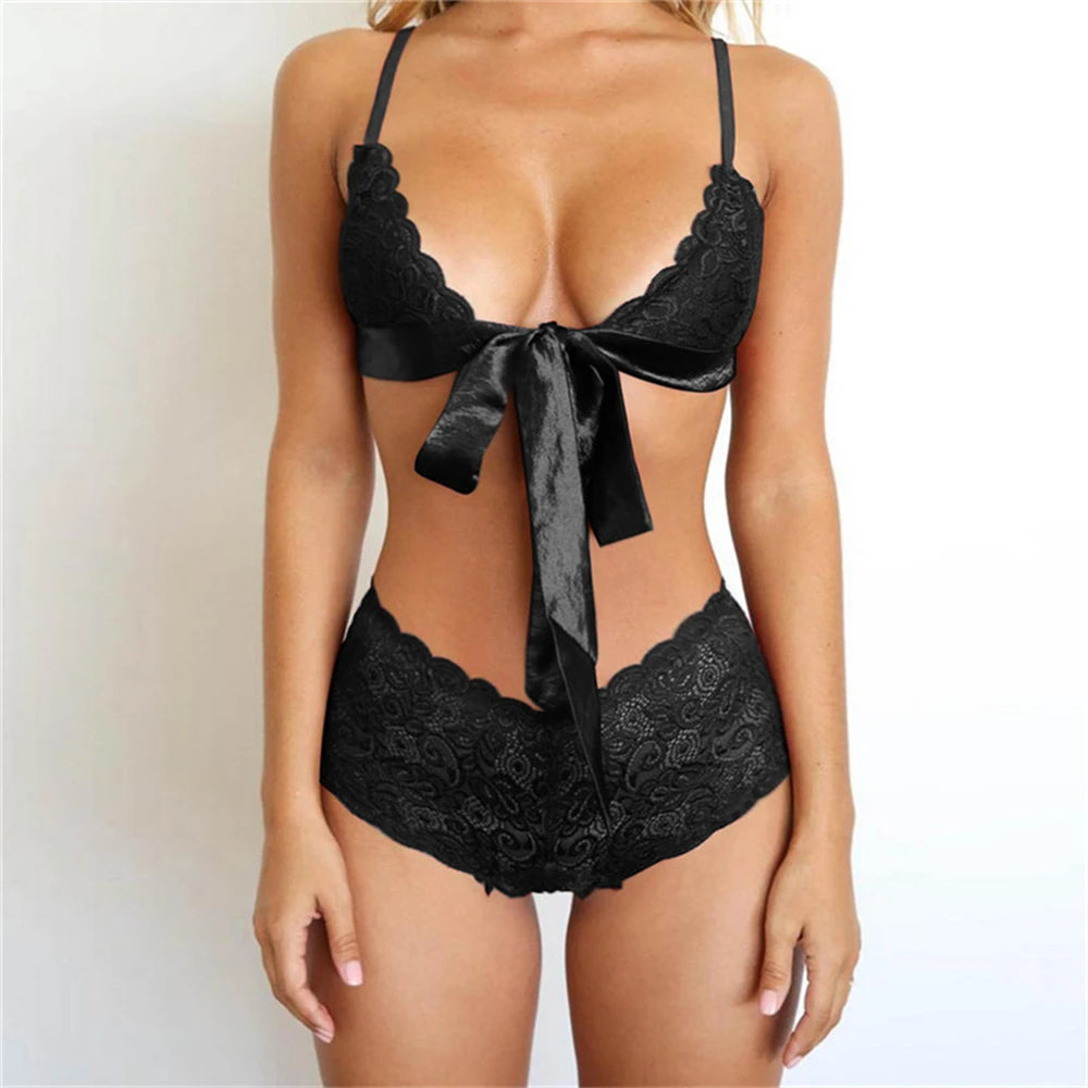 Ensemble Brodée Push-Up avec Nœud